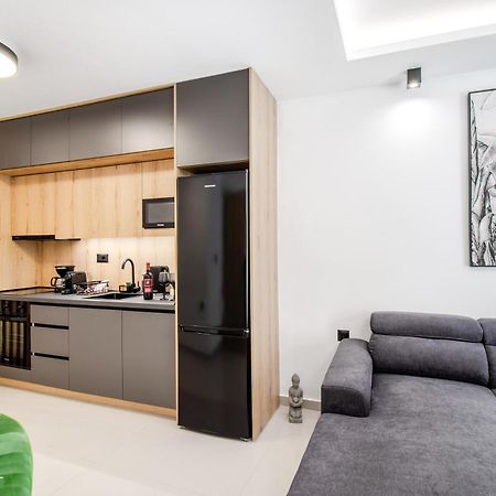 New Luxury Apartment Near Center With Garden View Bendevís 외부 사진